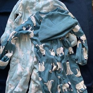 2 baby boy body suits
